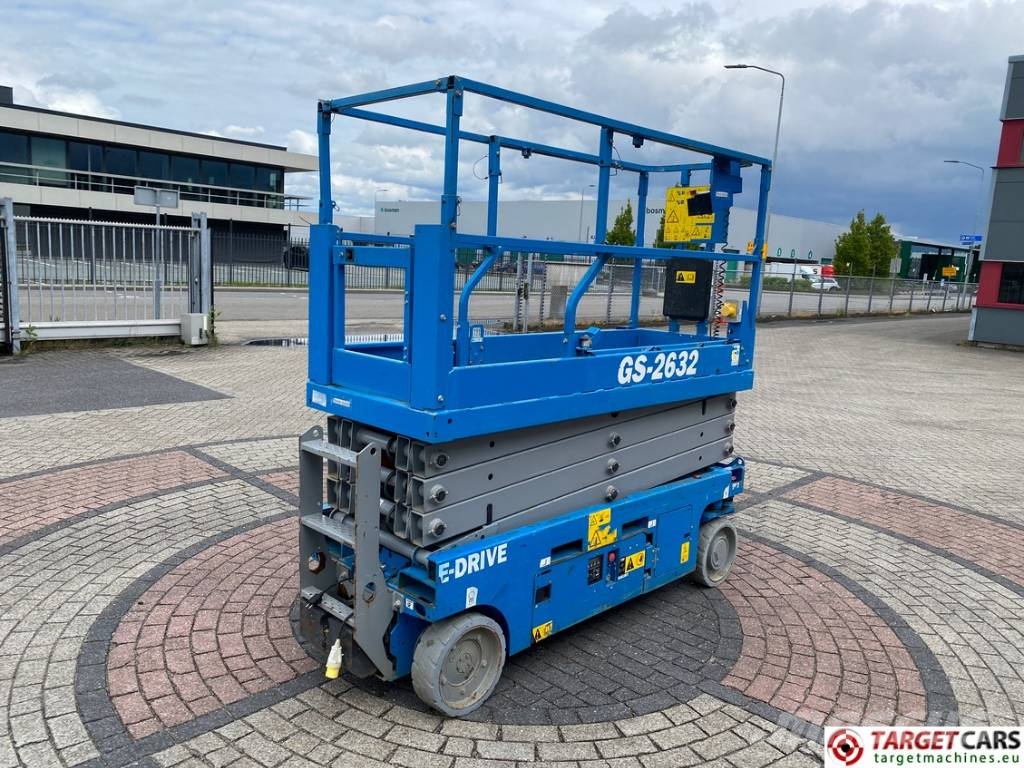 Genie GS-2632 E-Drive Electric Scissor Work Lift 992cm Saksilavat