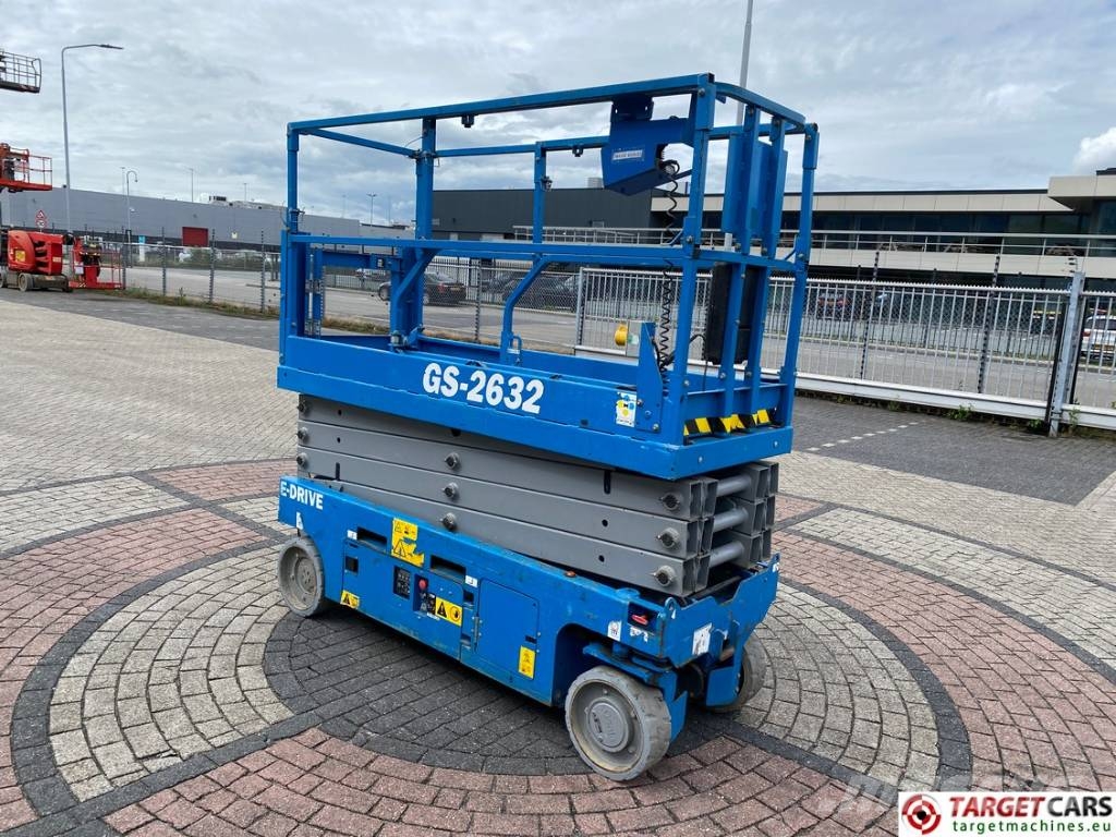 Genie GS-2632 E-Drive Electric Scissor Work Lift 992cm Saksilavat