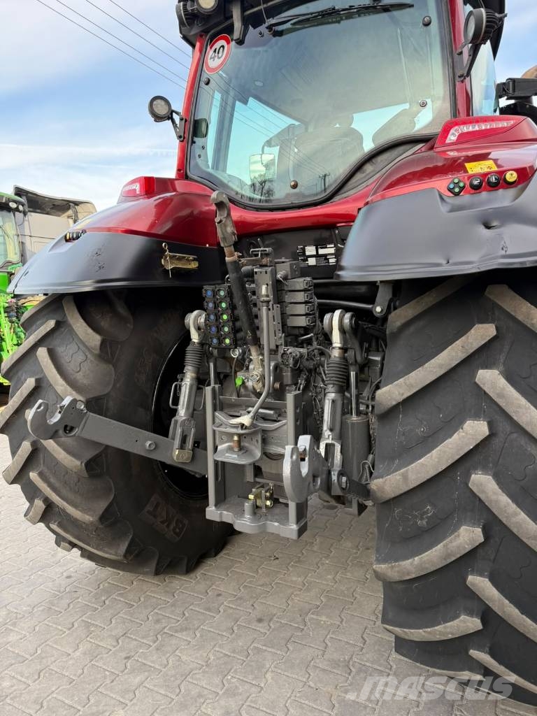 Valtra T 214 D Traktory