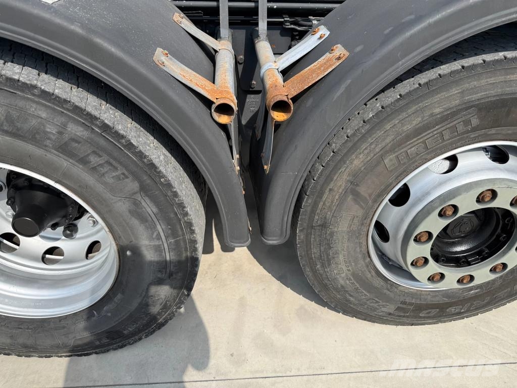Scania R560 R560 Abrollkipper TAM Euro5 Retarder Other trucks