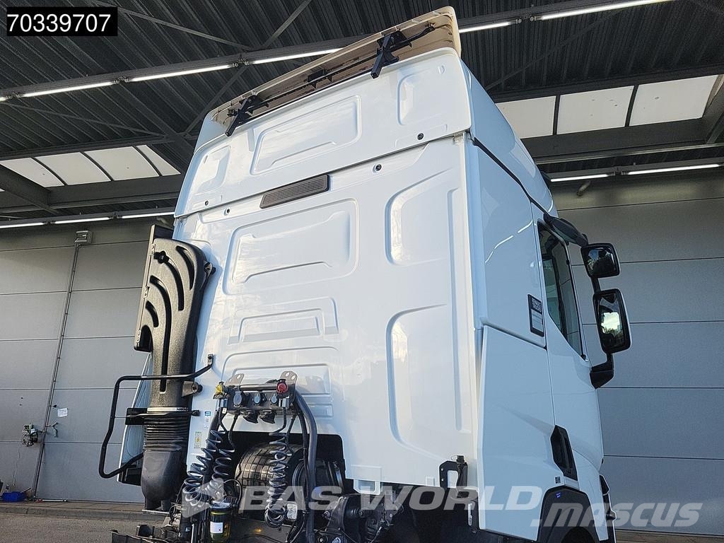 Renault T 520 4X2 Hydraulic ACC Tracteur routier