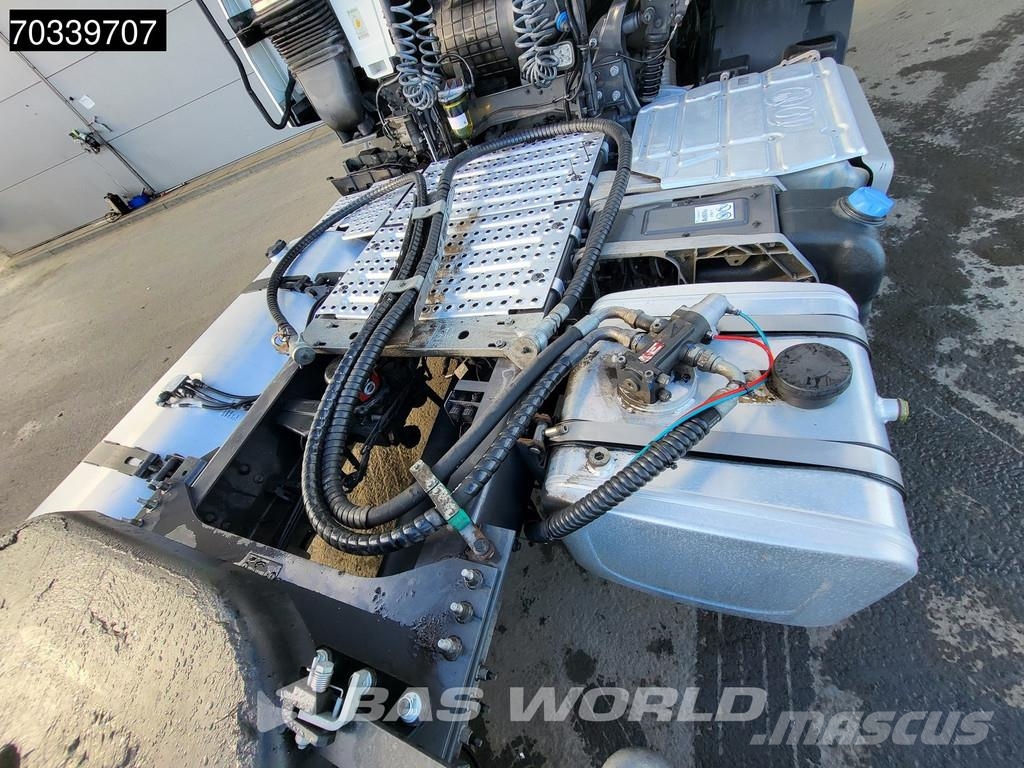 Renault T 520 4X2 Hydraulic ACC Vlačilci