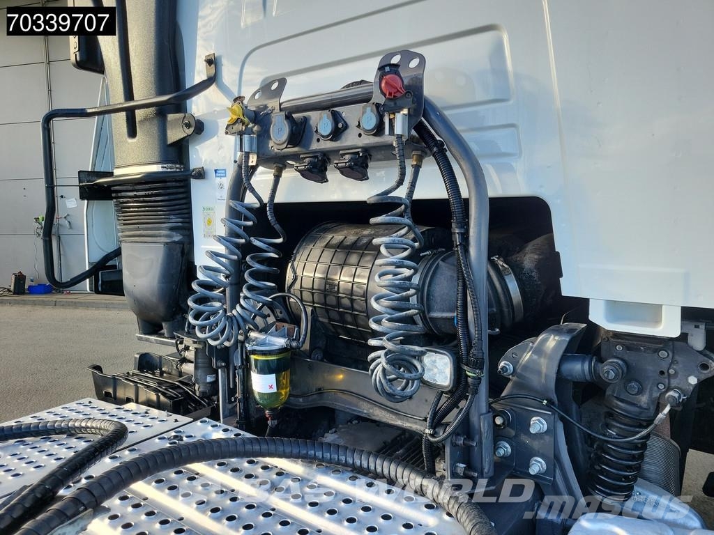 Renault T 520 4X2 Hydraulic ACC Vlačilci