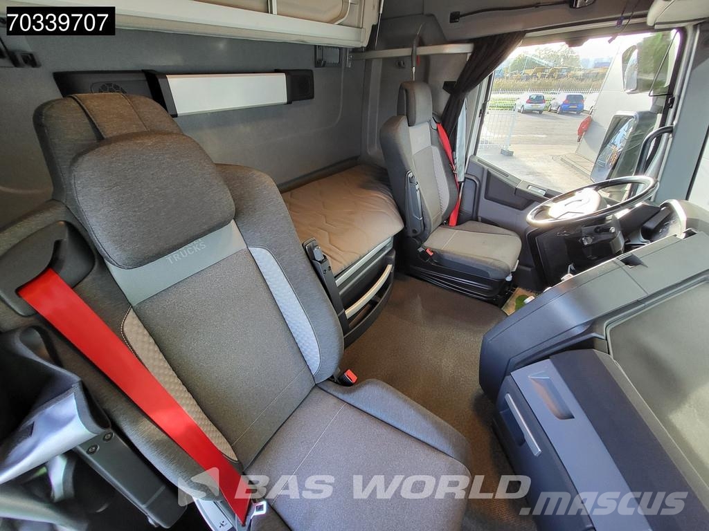 Renault T 520 4X2 Hydraulic ACC Vlačilci
