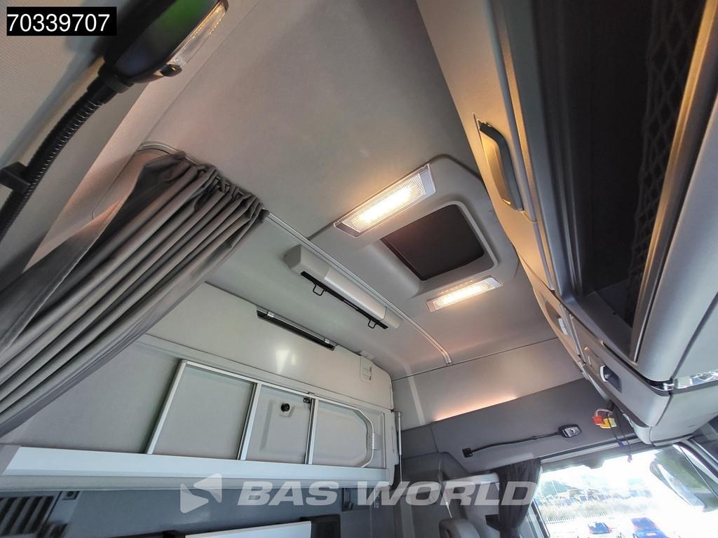Renault T 520 4X2 Hydraulic ACC Vlačilci
