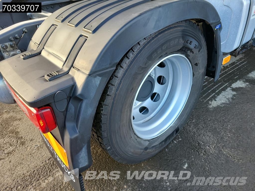 Renault T 520 4X2 Hydraulic ACC Vlačilci