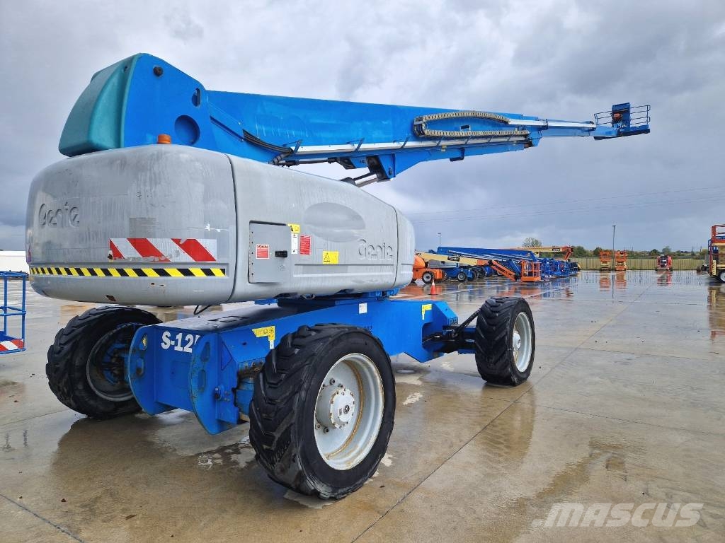 Genie S 125 S-125 P610 Teleskopiskie pacēlāji