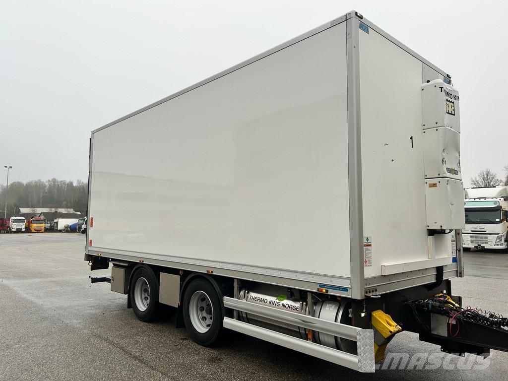 HFR KK18 + BOX HEATING + 2 AXLE + LIFTING AXLE Furgoonhaagised