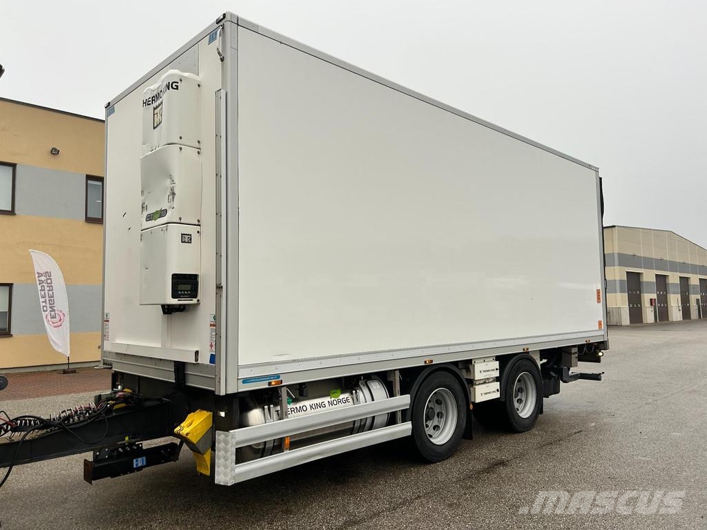 HFR KK18 + BOX HEATING + 2 AXLE + LIFTING AXLE Furgoonhaagised