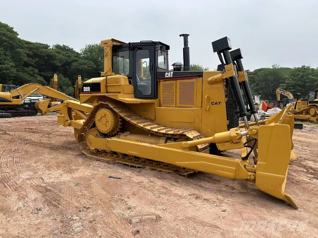 CAT D 8 R Гусеничные бульдозеры