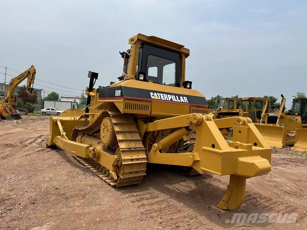 CAT D 8 R Гусеничные бульдозеры