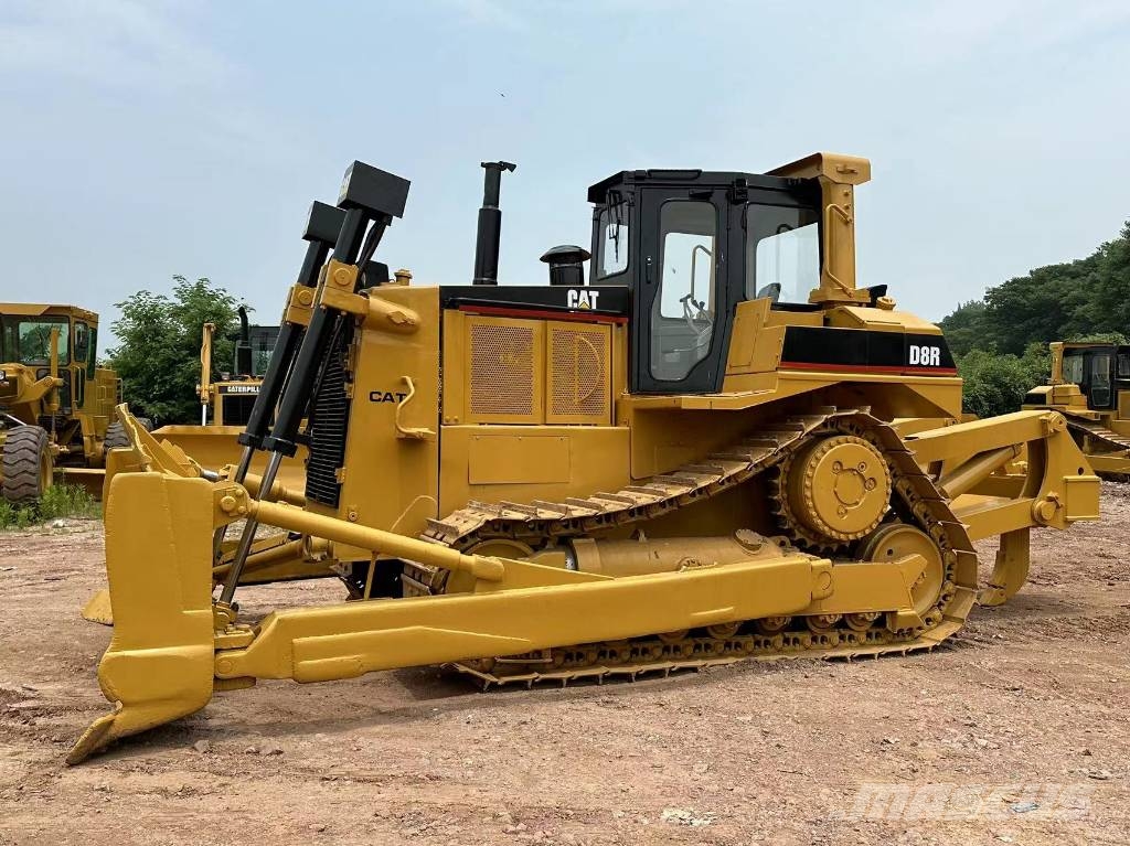 CAT D 8 R Гусеничные бульдозеры