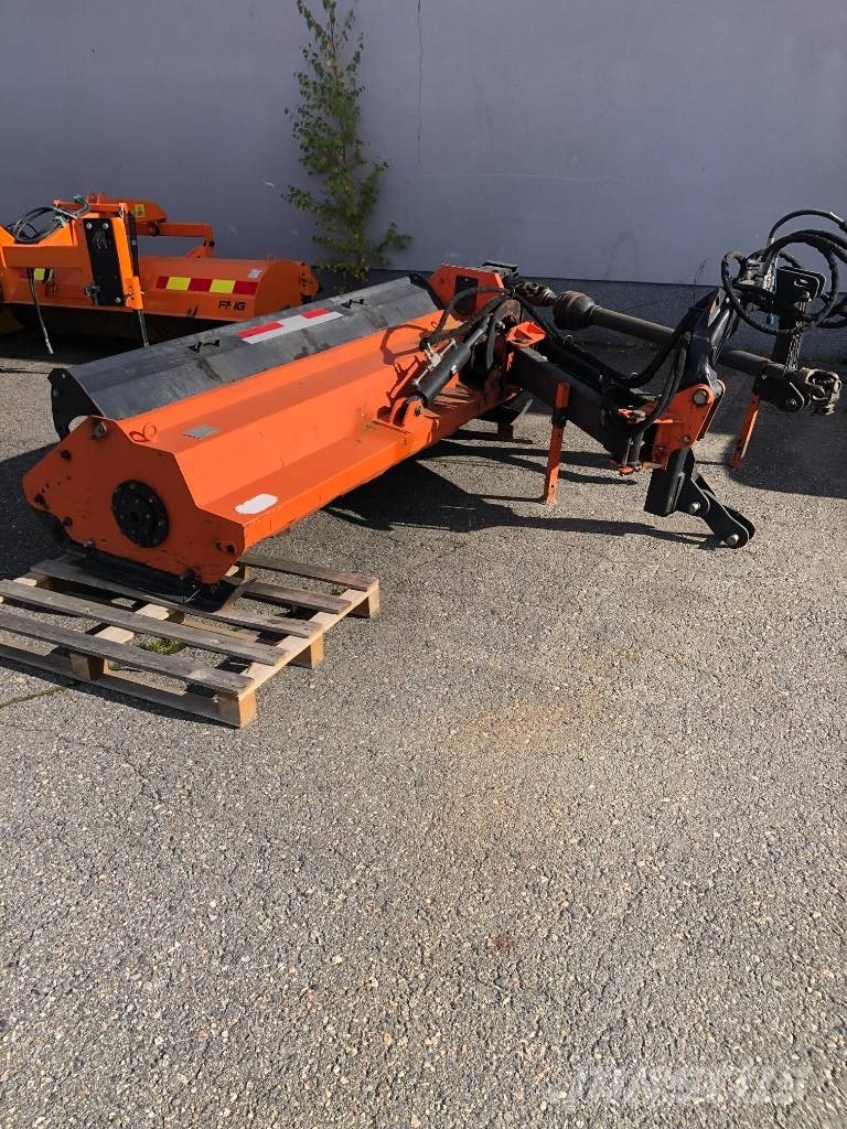 Tarmo PM 2450 Beitepussere og toppkuttere