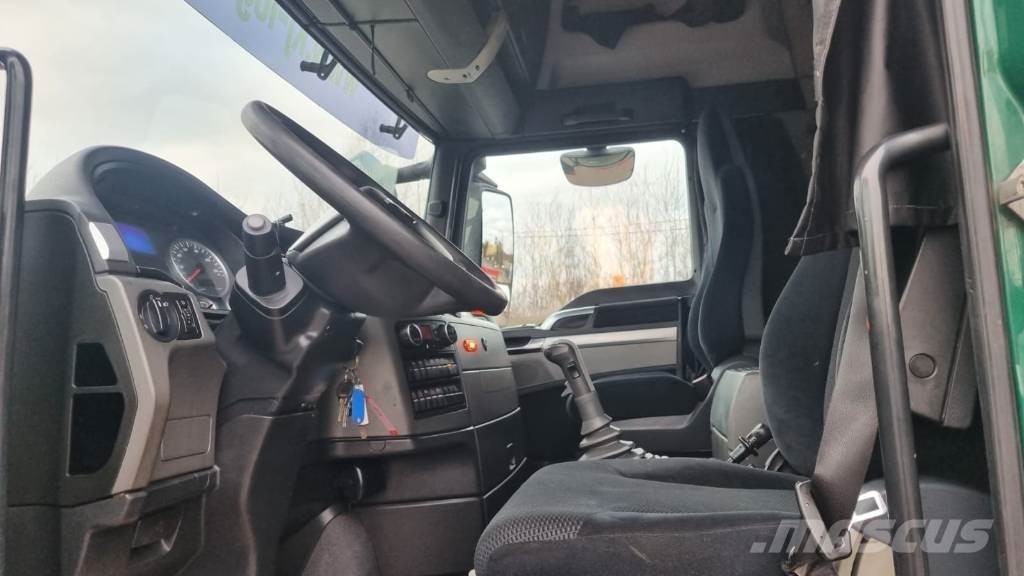 MAN TGX 26.440 6x2 + MKG 541 Автокранове