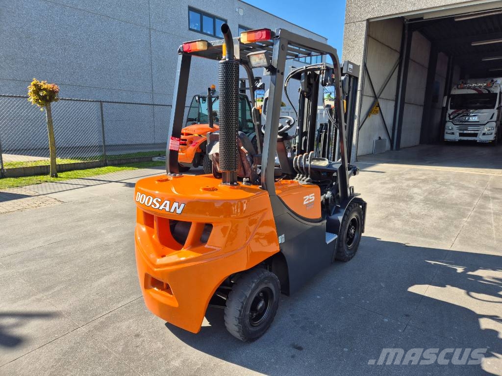Doosan D 25 G Diesel heftrucks
