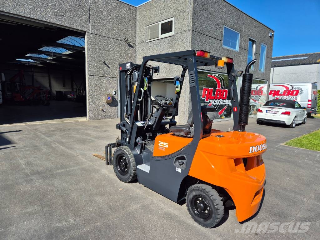 Doosan D 25 G Diesel heftrucks
