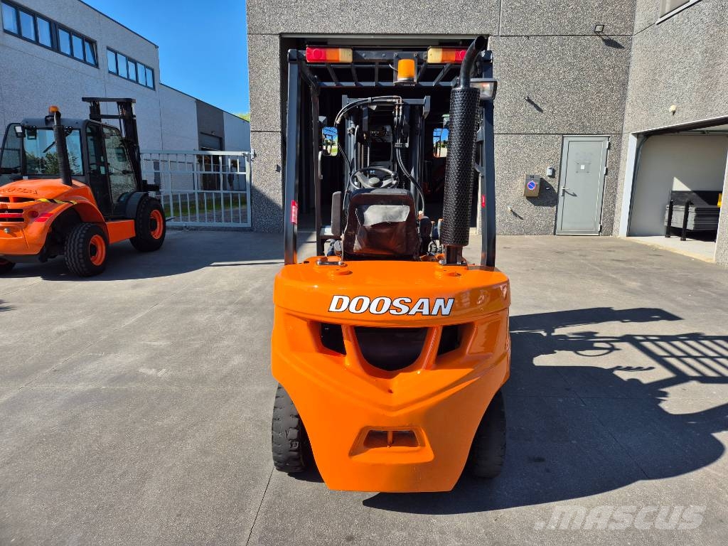 Doosan D 25 G Diesel heftrucks