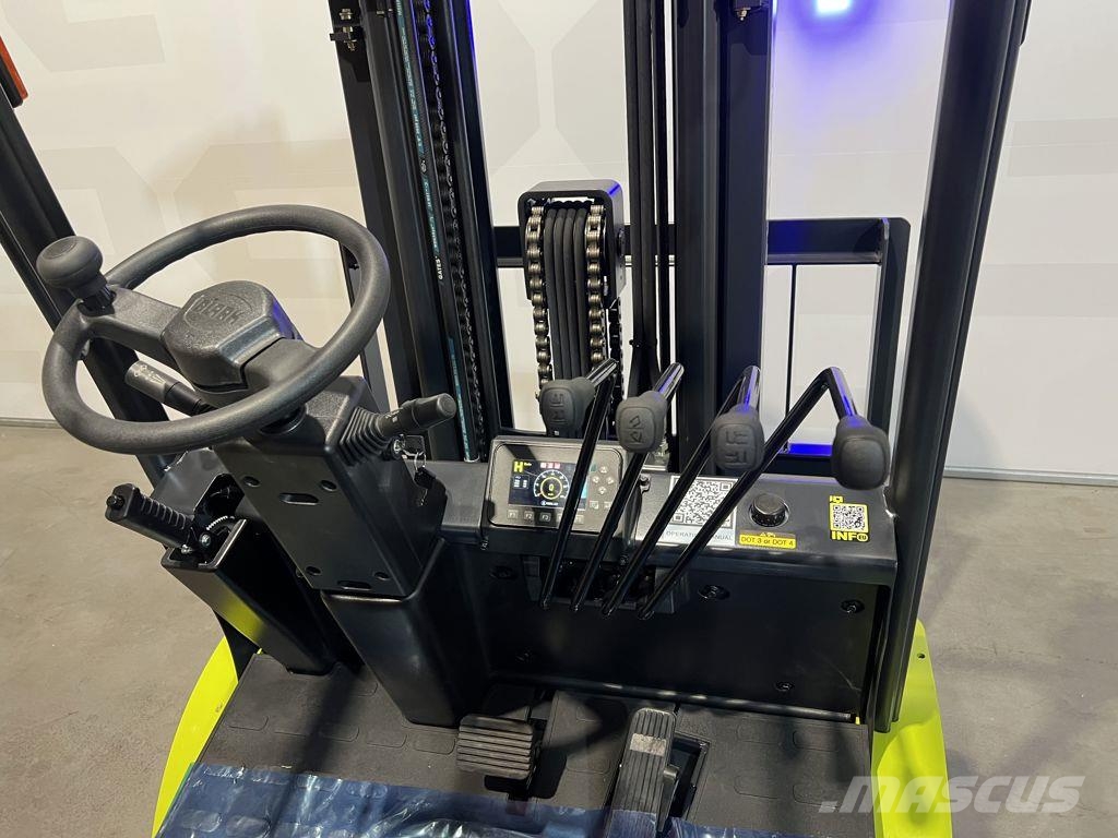 Clark L25XE Electric forklifts