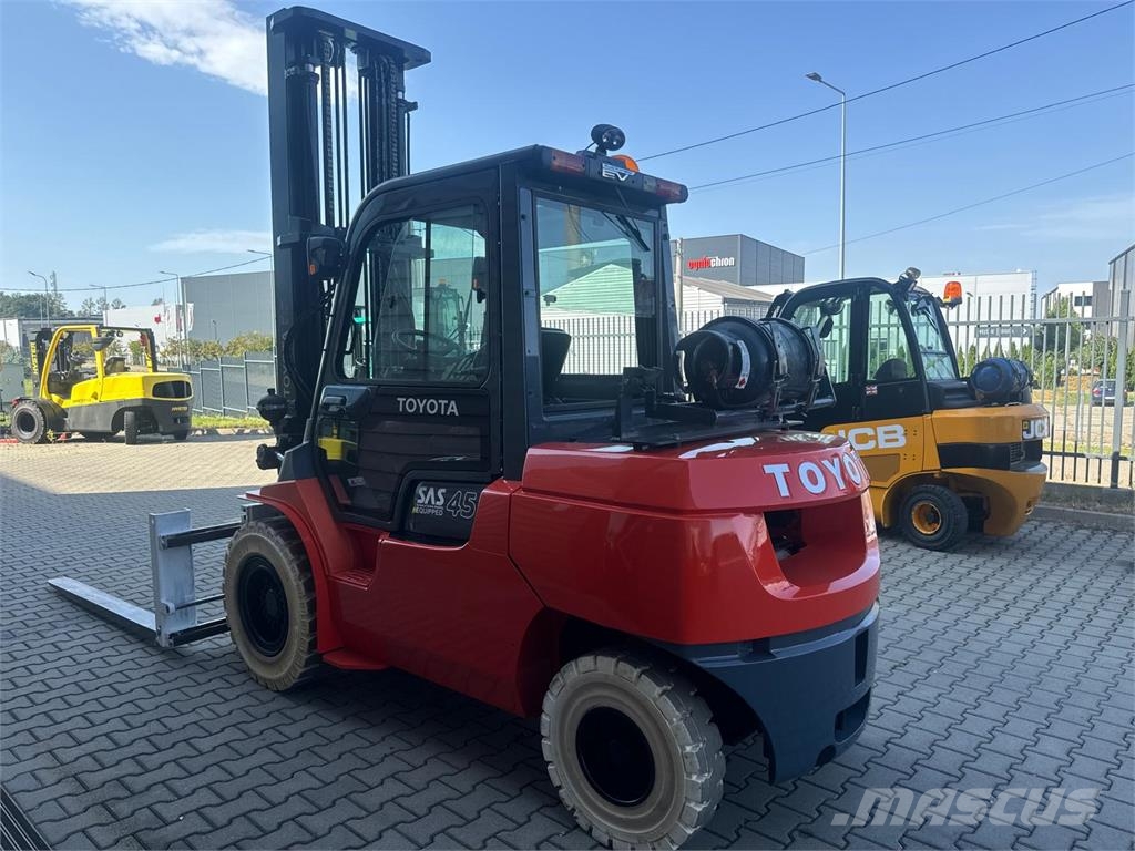 Toyota 7FG40 -Wide Positioner + sideshift/New price LPG forklifts