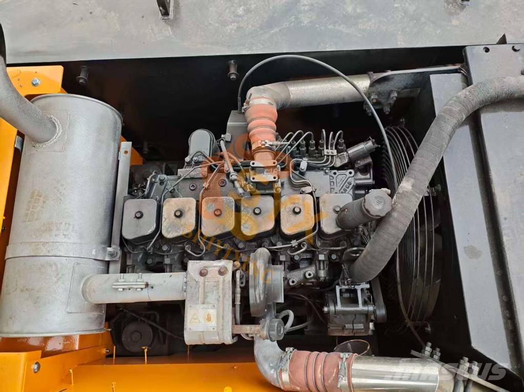 Hyundai 210W-9  휠 굴삭기