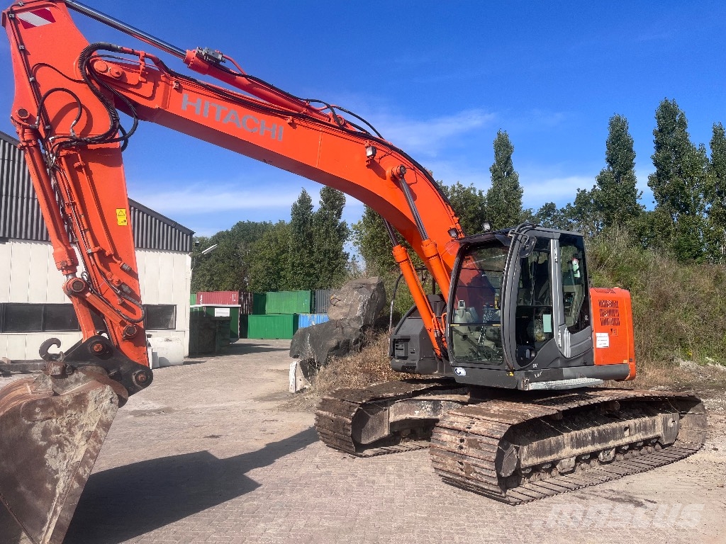 Hitachi ZX 225 US LC-3 Escavadeiras de esteiras