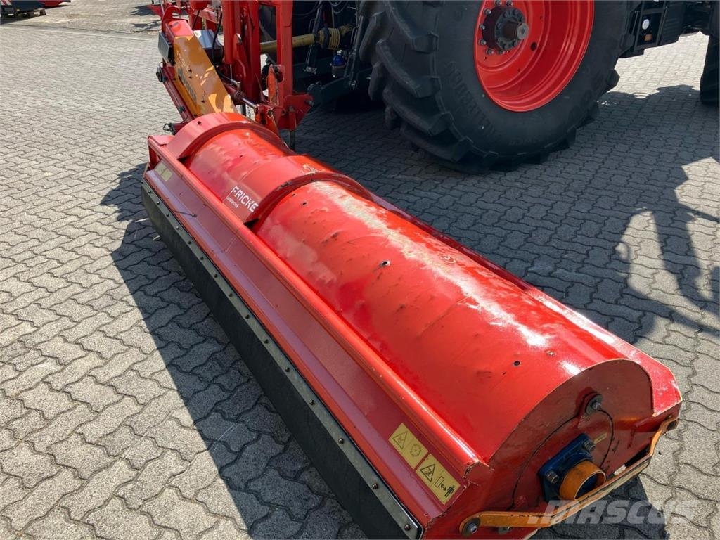 Dücker Uni-Seitenmäher USM 26 Друга техника за жънене на фураж