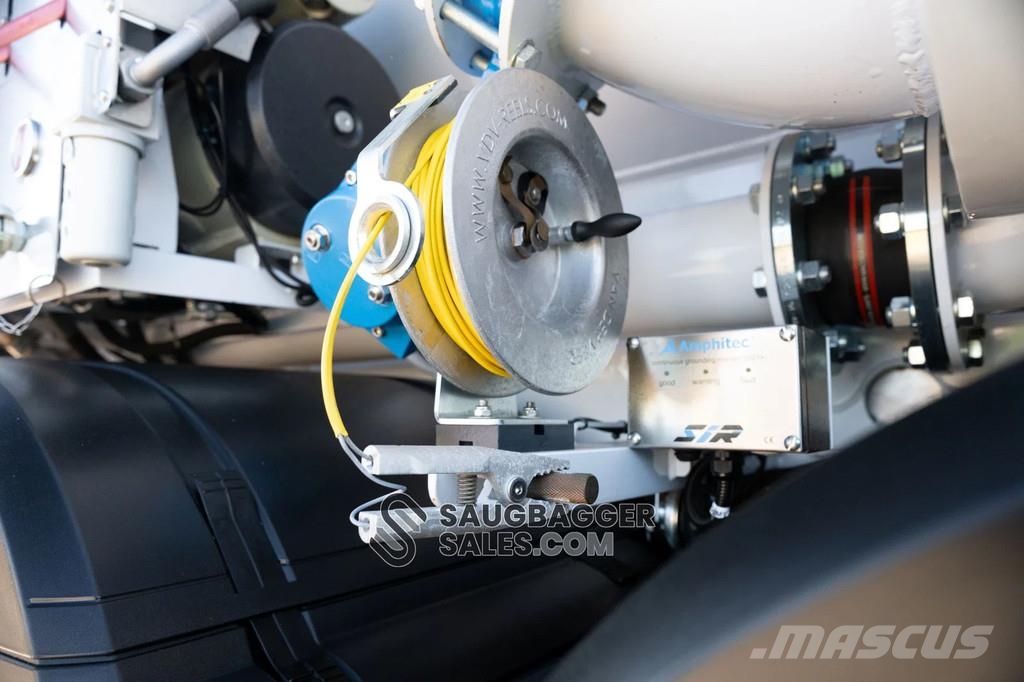 Mercedes-Benz Arocs 3753 AMPHITEC VORTEX 11000 Vacuum Machine - Комби / вакуум камиони
