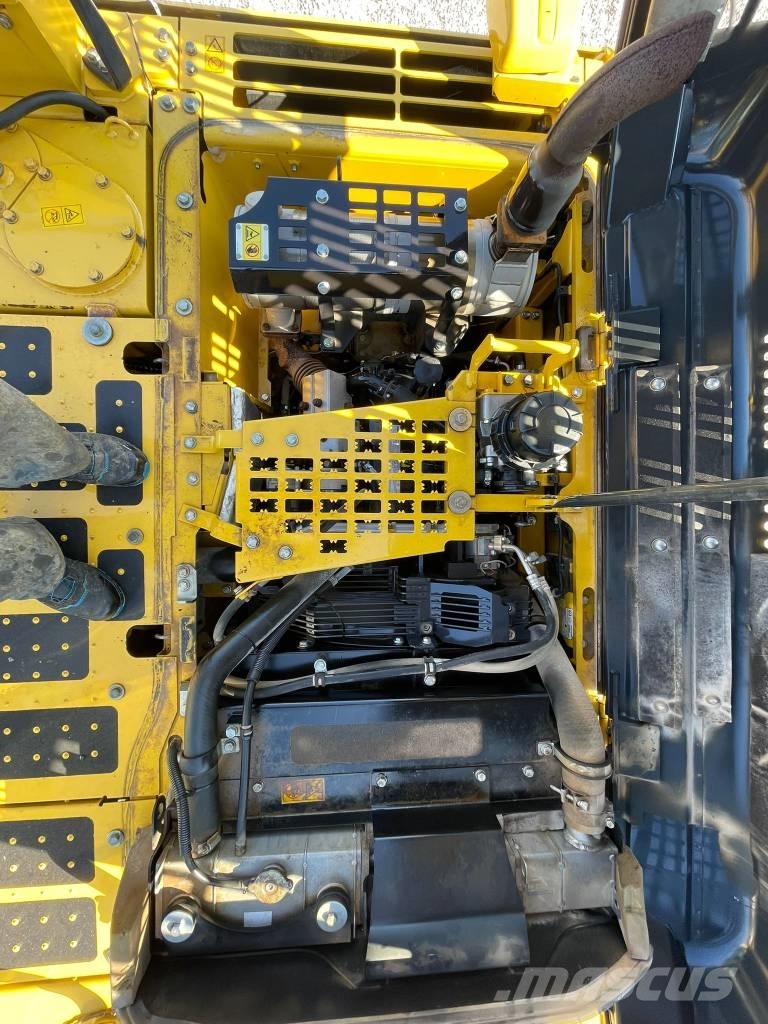 Komatsu HB215LC-2 Rupsgraafmachines