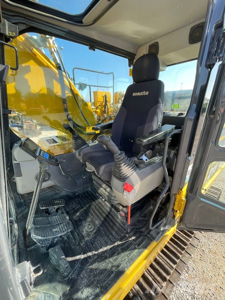 Komatsu HB215LC-2 Rupsgraafmachines