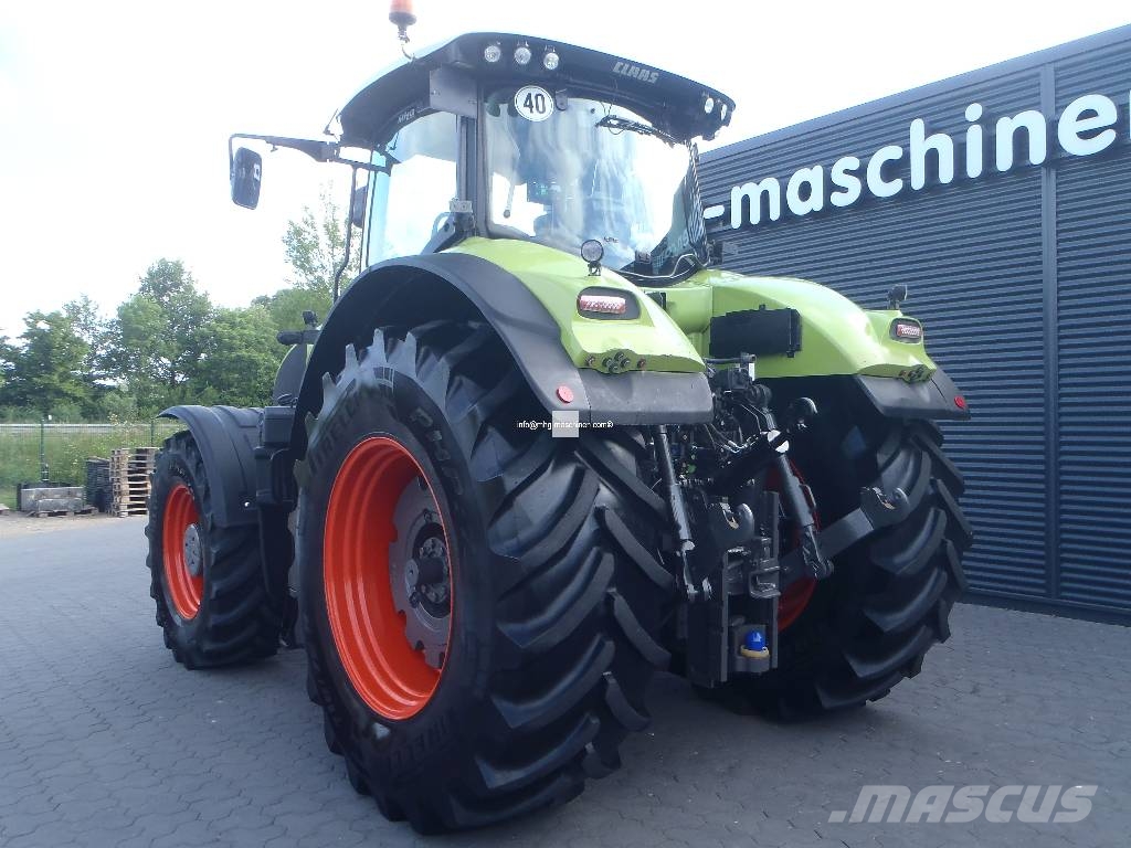 CLAAS Axion 920 Cmatic GPS Tractoren