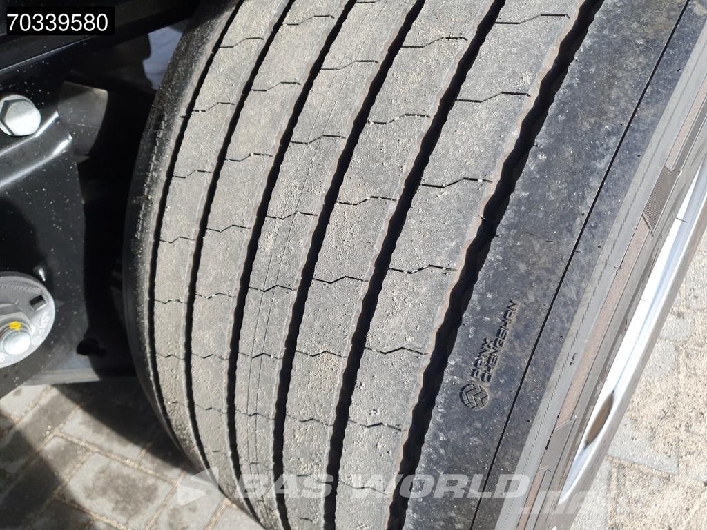 Kögel S24-1 3 axles Mega SAF Lift Axle Poluprikolice sa ceradom