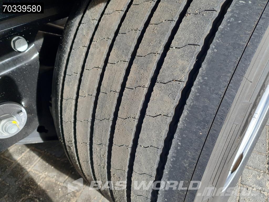 Kögel S24-1 3 axles Mega SAF Lift Axle Poluprikolice sa ceradom