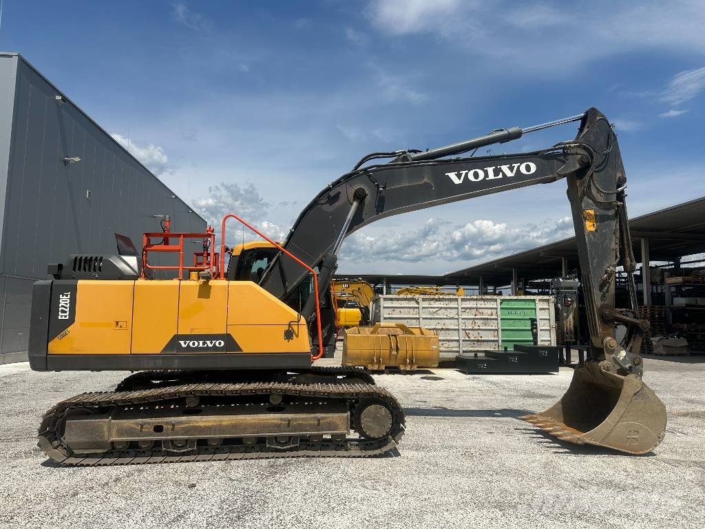 Volvo EC 220 Raupenbagger