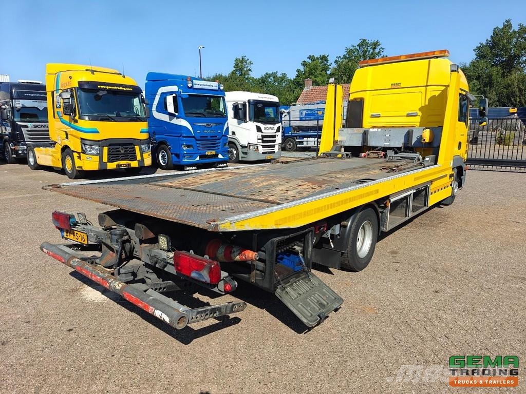 MAN TGL 12.240 4X2 BL Double Cab (6-person) Euro4 - Fa Vehículos de reciclaje