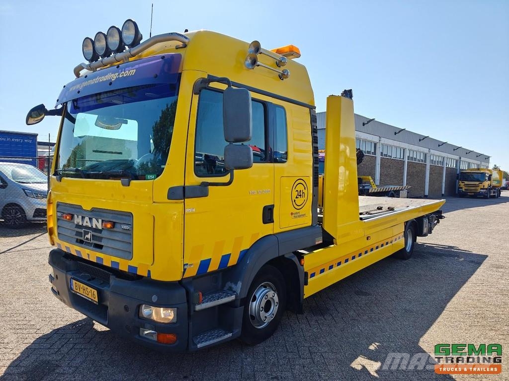 MAN TGL 12.240 4X2 BL Double Cab (6-person) Euro4 - Fa Vehículos de reciclaje