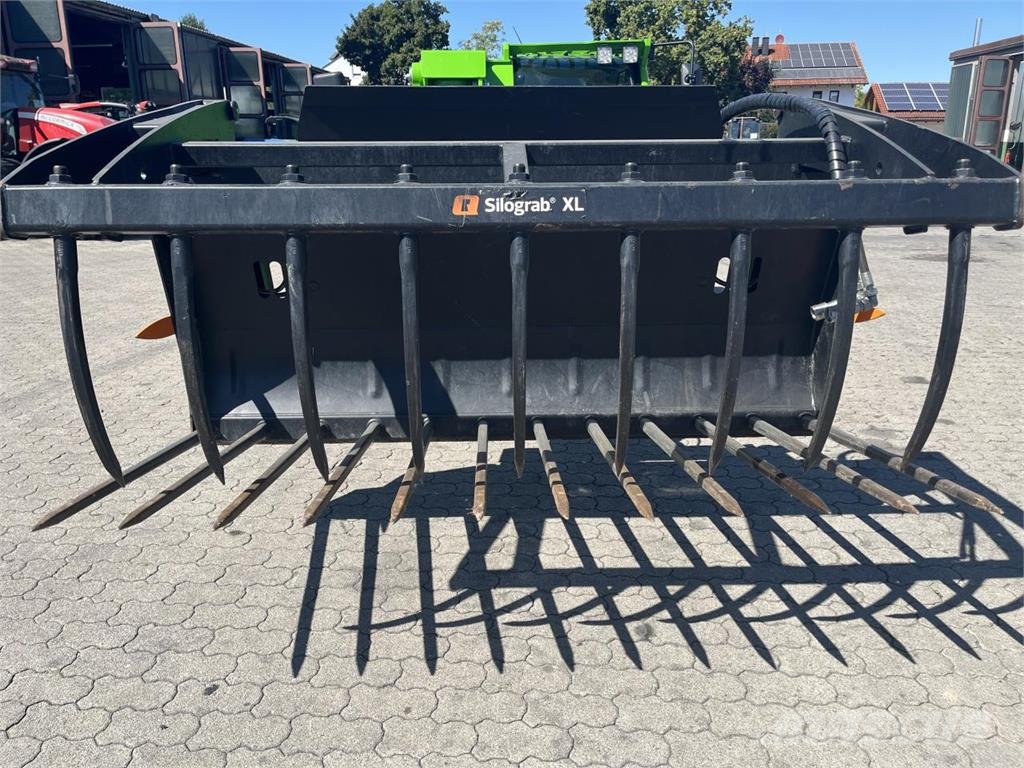 Ålö Silograb XL 230 Ladewagen