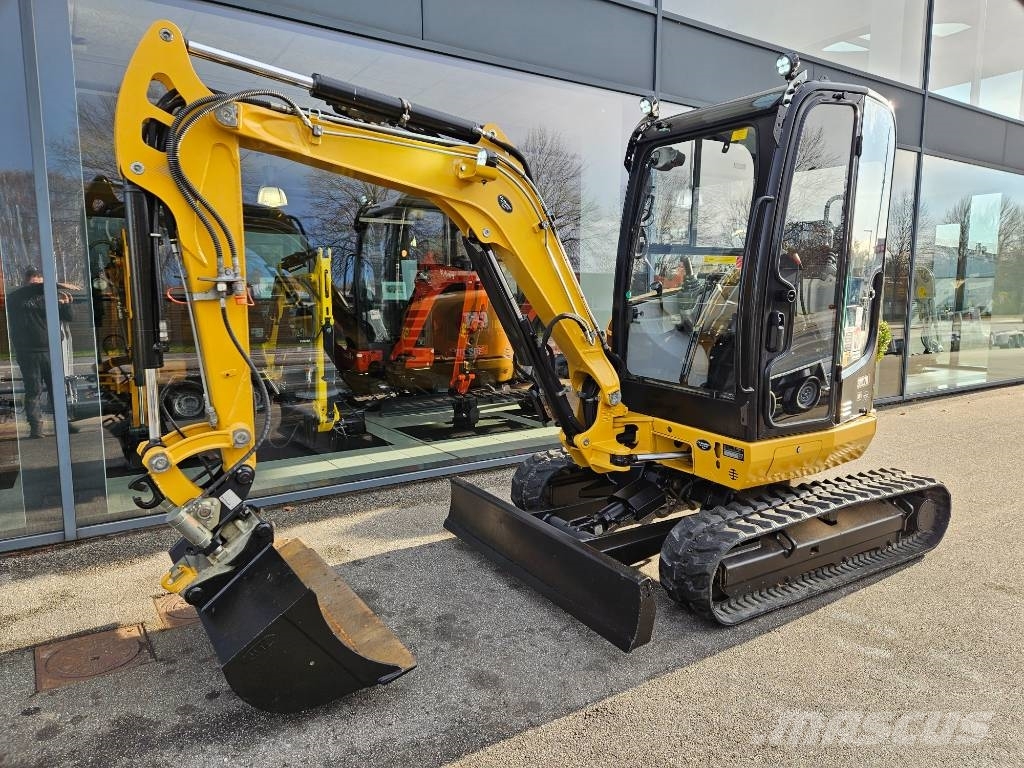 CAT 302.7 CR Mini ekskavatörler, 7 tona dek