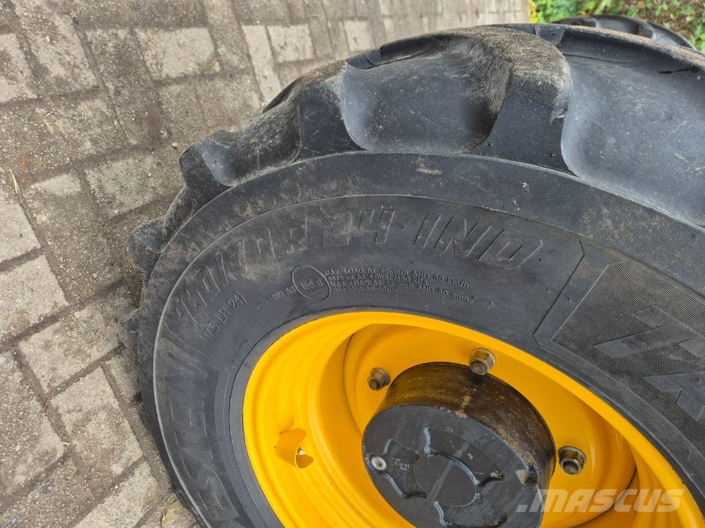 JCB 536-70 Agri Xtra Teleskopiniai krautuvai žemės ūkiui
