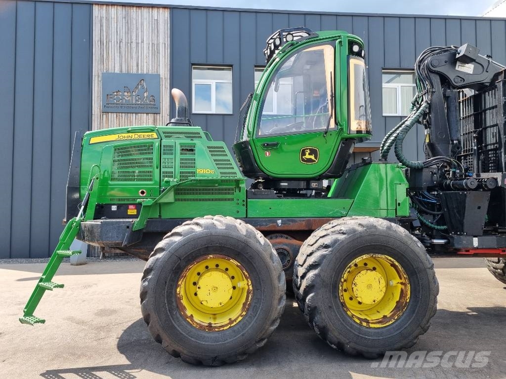 John Deere 1910 G Skotare