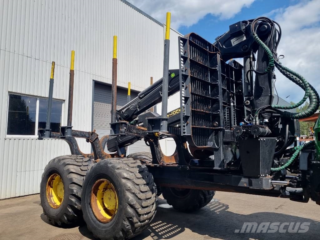 John Deere 1910 G Skotare