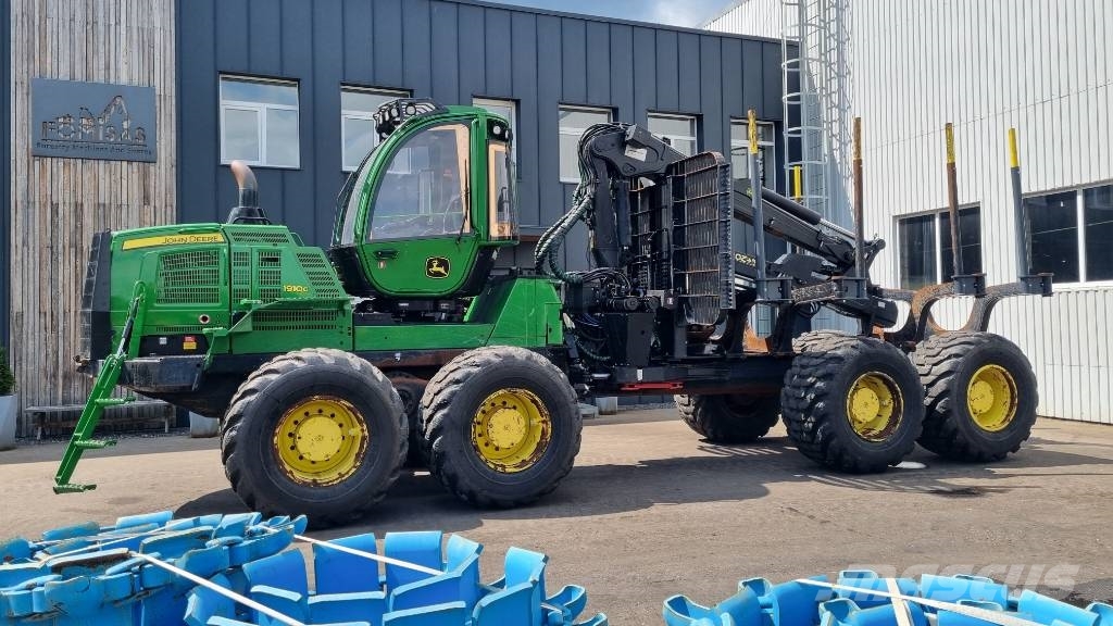 John Deere 1910 G Skotare