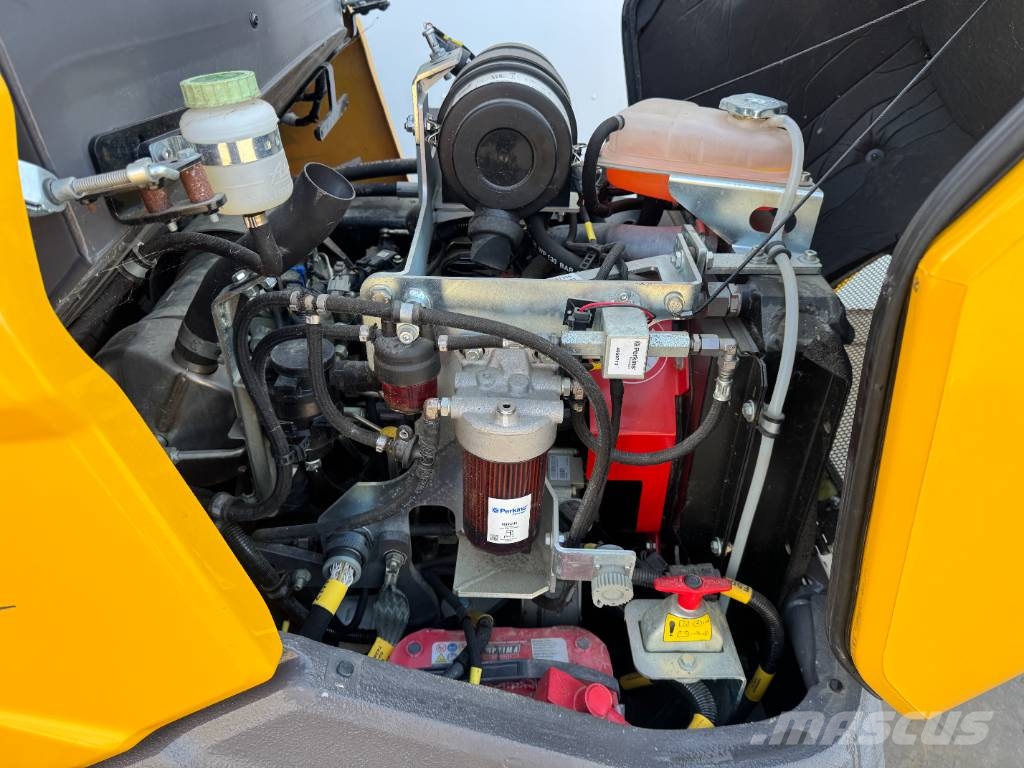 Mecalac MCL 6 - NEW / UNUSED / Bucket + Forks Utovarivači na točkove