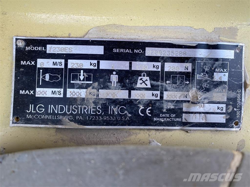 JLG 1230ES Henkilönostimet ja nostolaitteet
