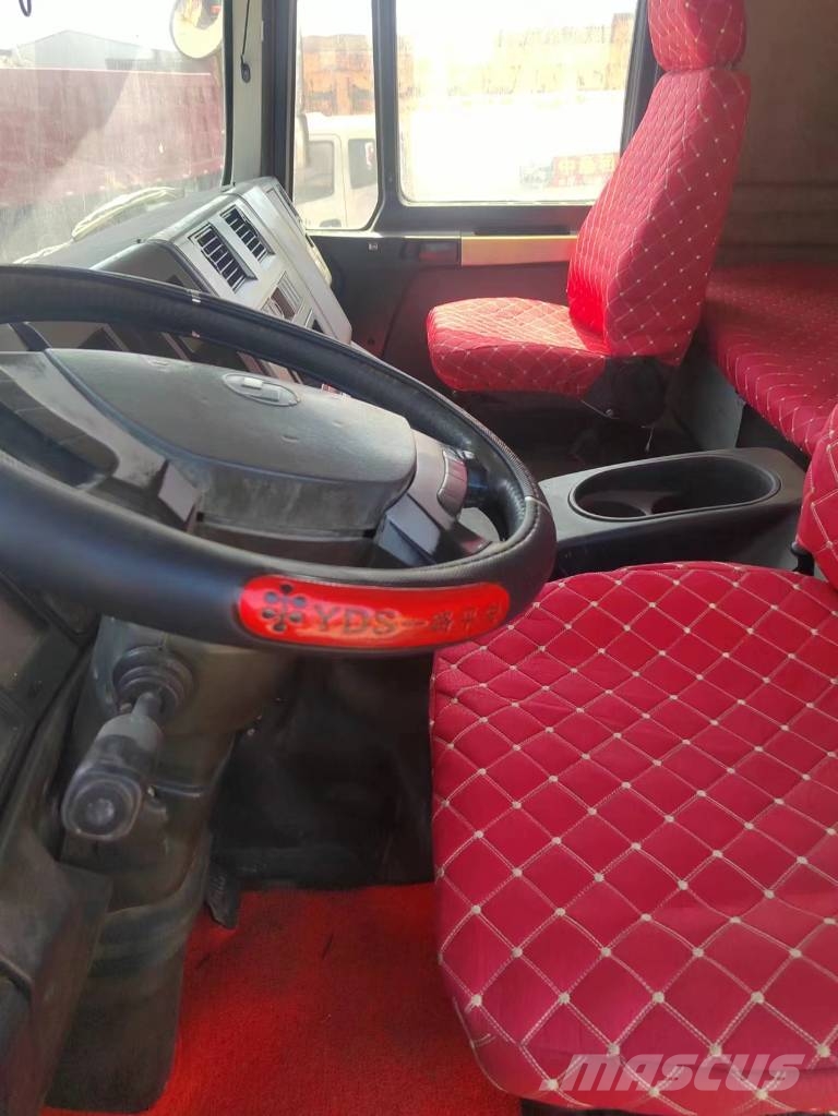 Shacman F3000 6x4 Savivarčių priekabų vilkikai