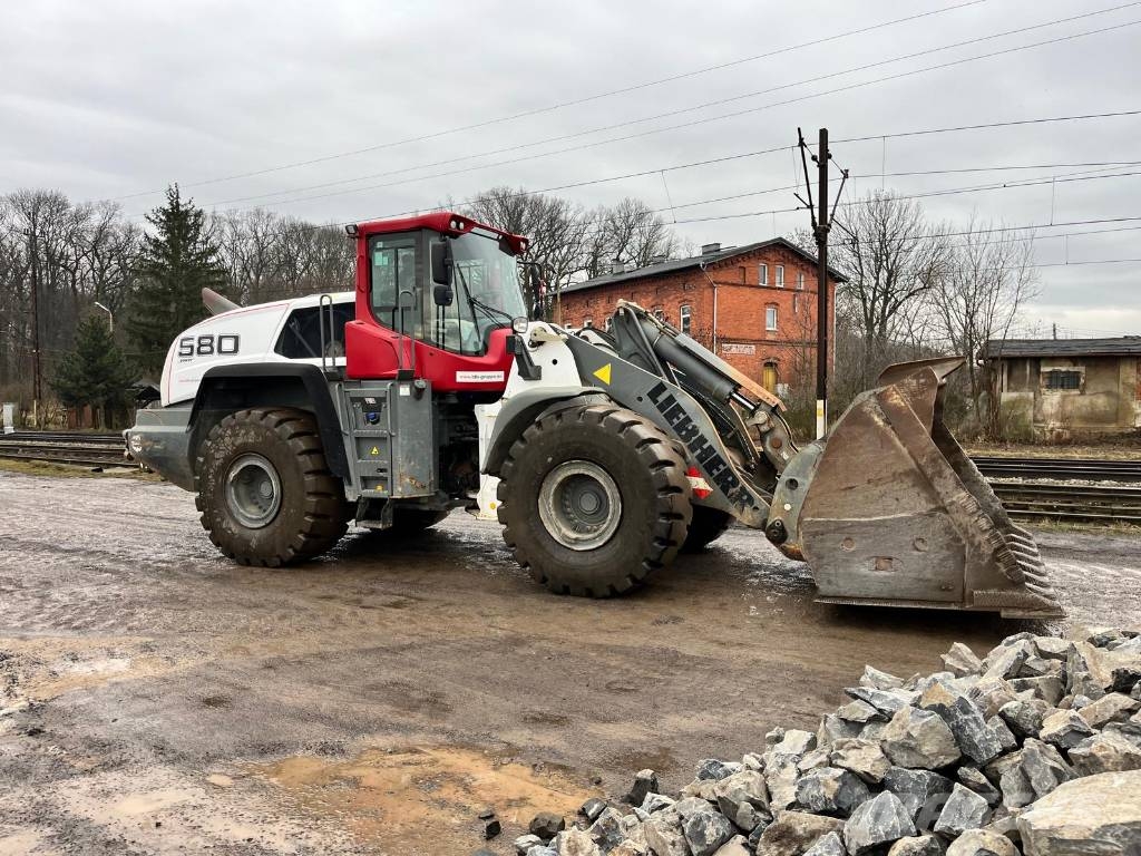 Liebherr 580 x-power Pale gommate