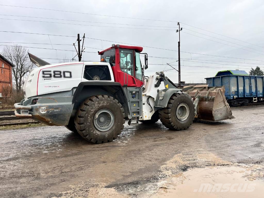 Liebherr 580 x-power Pale gommate