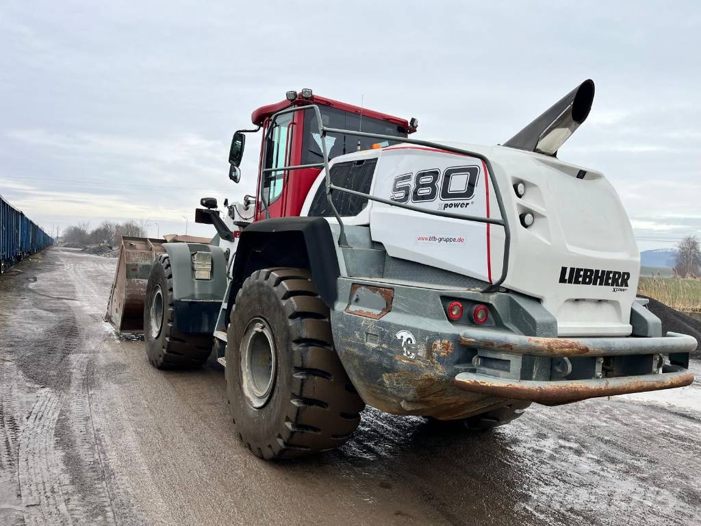 Liebherr 580 x-power Pale gommate