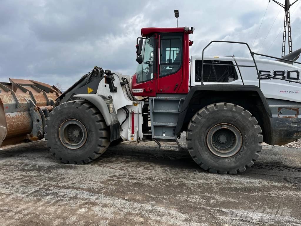 Liebherr 580 x-power Pale gommate
