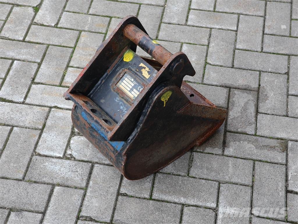 TIEFLÖFFEL 300 MM BREIT, Excavator