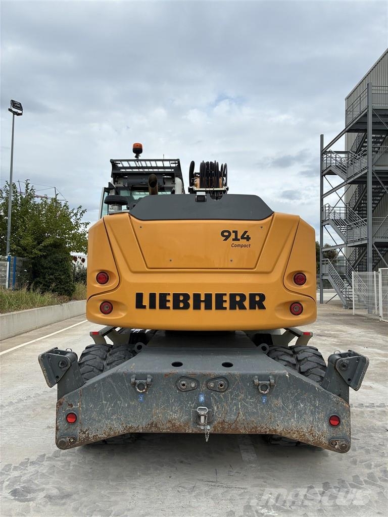 Liebherr A 914 Compact Litronic Pelle sur pneus
